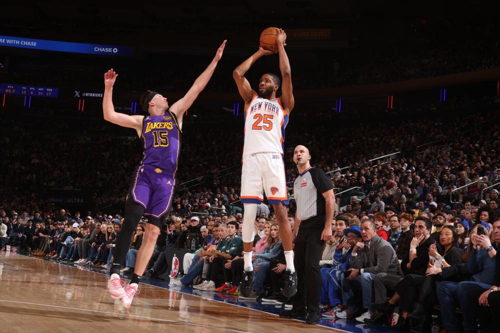 用举足轻重 用举足轻重